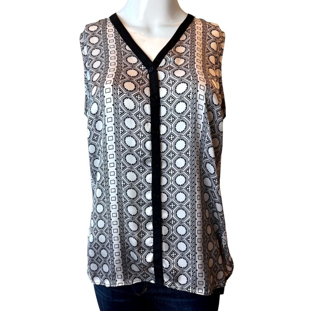 Milano Women Low-Hi Front Button Blouse Top Sleeveless Geometric Black White S